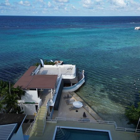ホテル Ocean Palms オーチョ・リオス エクステリア 写真